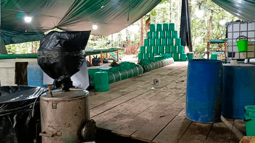 Destruyen un megalaboratorio de cristalización de cocaína en Villa Tunari  