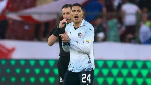 Liga de Quito golpea primero con 2 goles de Paolo Guerrero