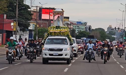 La &quot;mamita&quot; de Cotoca llegó a la ciudad