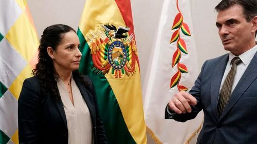 Claudia Cronenbold renuncia irrevocablemente a la presidencia de YPFB tras solo tres semanas en el cargo