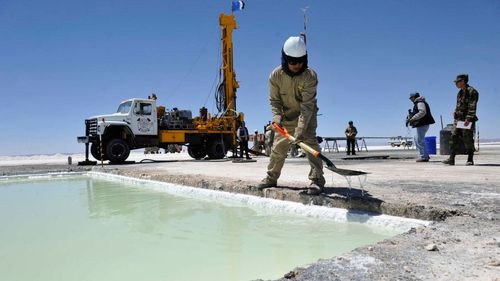 YLB avanza en negociaciones con cuatro empresas internacionales para la extracción de litio