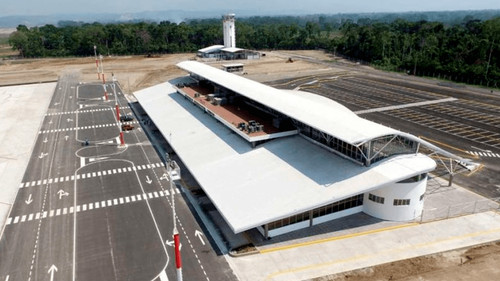  Gobierno transfiere aeropuerto de Apolo a Naabol y anuncia obras viales 