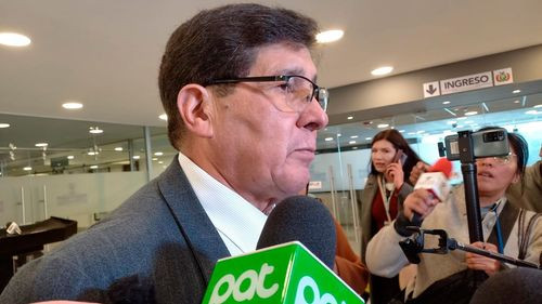 Senador de Libre respalda abrogación de la Ley 070 por crisis educativa