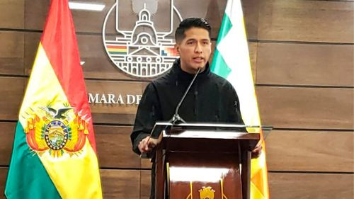 Presidente del Senado insta al Ejecutivo a promulgar leyes y declarar desastre nacional por incendios