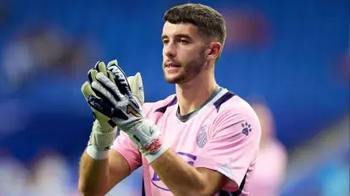 Joan García enfrenta su adiós más difícil tras su inminente fichaje por el Barcelona