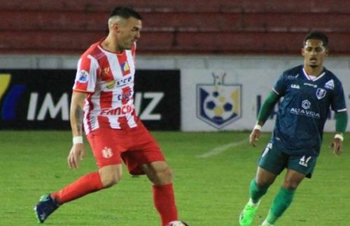 Real Tomayapo goleó al Inde en la capital