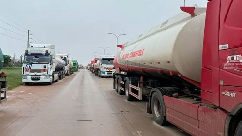 Escándalo por "gasolina mala": YPFB identifica a ocho funcionarios responsables de la distribución