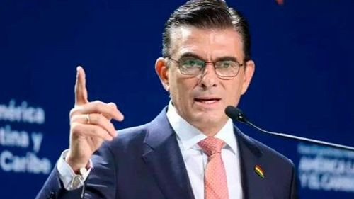 Bolivia asegura financiamiento millonario de la CAF para sectores clave