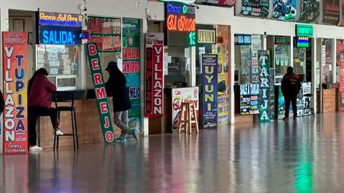 Terminal de El Alto recomienda comprar pasajes con anticipación por falta de diésel Terminal de El Alto recomienda comprar pasajes con anticipación por falta de diésel