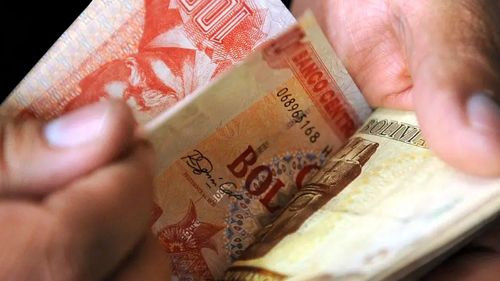 Empresarios esperan diálogo por incremento salarial