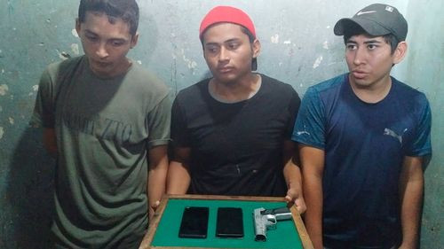 Tres individuos aprendidos por Policía de la UTOP en patrullaje de rutina: Posible relación con robo previo