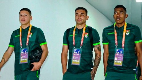 Hinchas cruceños viajan a alentar a la Verde en duelo decisivo ante Brasil