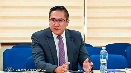Gobierno prevé eliminar totalmente el subsidio a los combustibles en 2027