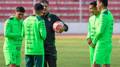 Bolivia se juega su última carta ante Chile con la obligación de ganar