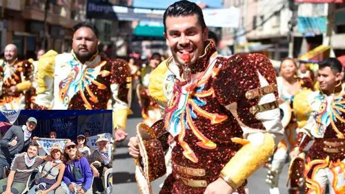 Turistas de Estados Unidos y Francia Fascinados por la Festividad del Gran Poder