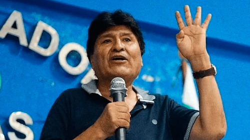 Evo Morales falta a su programa radial por dengue