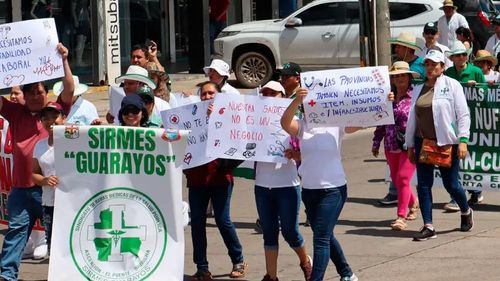 Salud anuncia paro indefinido desde el 24 de febrero en Santa Cruz