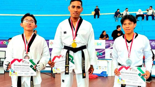Atletas del &quot;Sueño Bicentenario&quot; conquistan medallas de oro en el Campeonato Nacional de Taekwondo