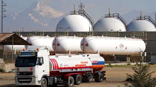 YPFB despacha 140.000 litros de gasolina en Beni