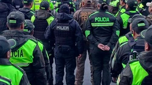 Liberan a policías hallados con droga en Cochabamba