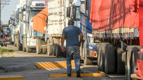 YPFB reconoce incapacidad para cubrir la demanda de combustible a sectores productivos