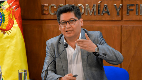 Bolivia sigue pagando su deuda y garantiza combustibles pese a baja  calificación de Moody’s