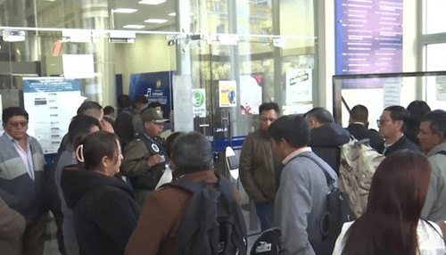Se prolonga reunión entre Gobierno y Transporte pesado para resolver conflicto