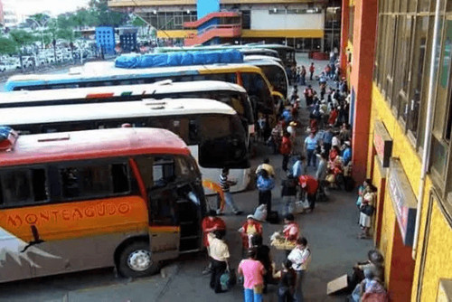 Bloquean ingreso a la terminal Bimodal de Santa Cruz