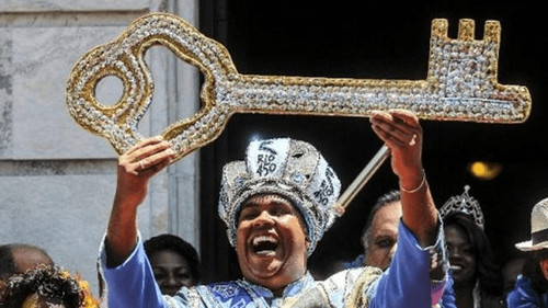 El Rey Momo recibe las llaves y da inicio al Carnaval de Río