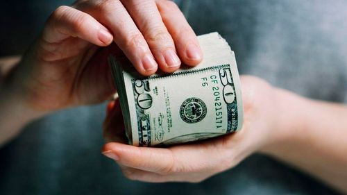 El dólar paralelo registra leve incremento este jueves 26 de febrero