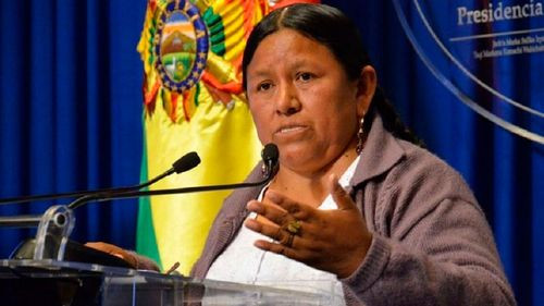 Emiten orden de aprehensión contra exministra por el caso Fondo Indígena