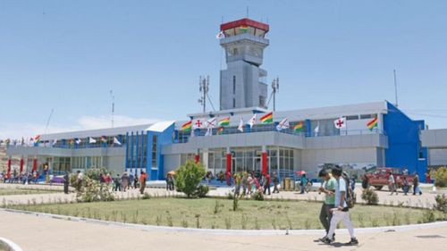 Condenan al hombre que violó a una adolescente en el aeropuerto Juana Azurduy de Padilla