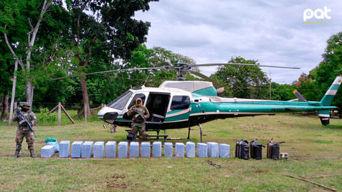 UMOPAR incauta casi 600 kilos de cocaína en pista clandestina del Beni