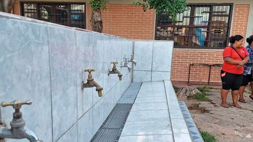 Colegios cruceños enfrentan problemas de infraestructura a una semana del inicio de clases