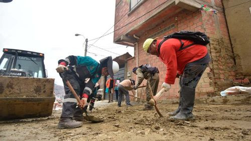 Éxito en la fase final de limpieza en Jinchupalla: Sector habilitado después del deslizamiento
