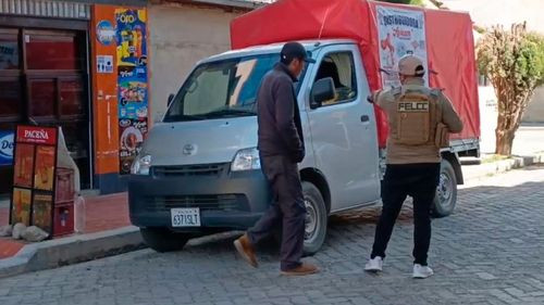 Delincuentes  Roban  a plena  luz  del   día  52 mil Bolivianos 