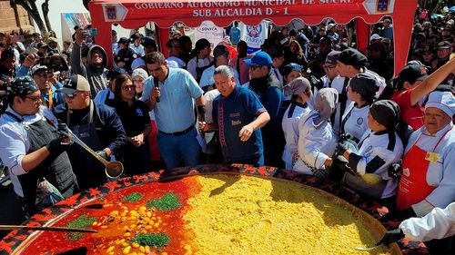 Sucre busca Récord Guinness con el plato de mondongo más grande de Bolivia
