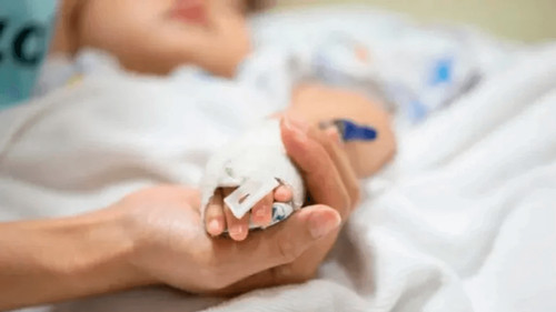 Bebé en estado crítico tras ingerir medicamentos de su madre