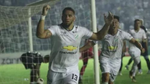 Oriente Petrolero sale del indirecto con una victoria crucial sobre Aurora