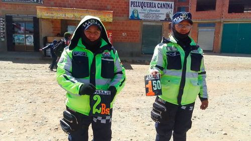 Subalcaldía del Distrito 8 hace control al trameaje y recuerda vigencia del pasaje único de Bs 1,50