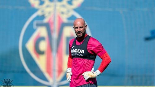 Pepe Reina se hace cargo del Villarreal Juvenil y dirigirá en la Youth League