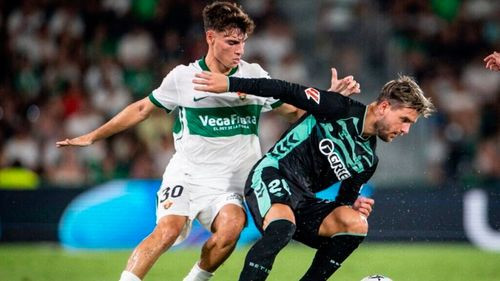 Elche arranca con personalidad y  rescata empate ante el Betis