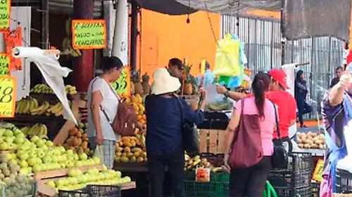 Bloqueos elevan precios de alimentos  en el mercado Nuevo La Ramada