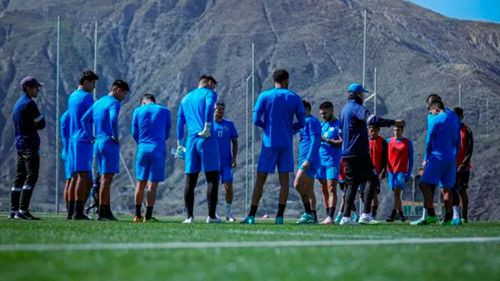 Bolívar busca acercarse al liderato  frente a Independiente en Sucre Bolívar busca acercarse al liderato  frente a Independiente en Sucre