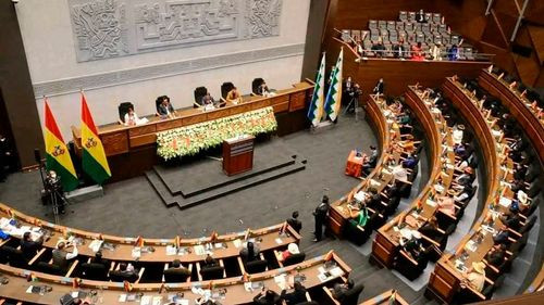 Asamblea Legislativa Plurinacional prohíbe K’oas, ch’allas y consumo de alcohol en sus edificios