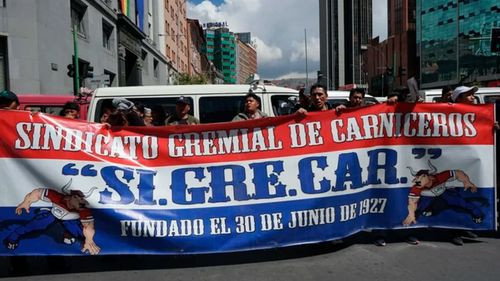 Carniceros amenazan con cerrar mercados en La Paz si no baja el precio de la carne