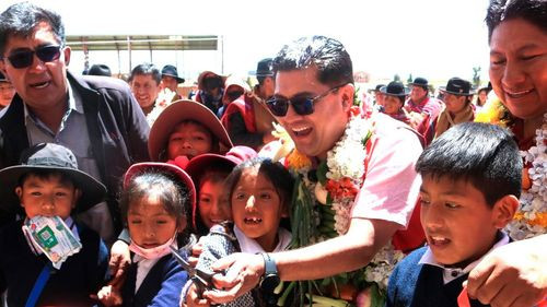Alcaldía de El Alto entrega nuevas aulas en la Unidad Educativa Amachuma para mejorar la educación