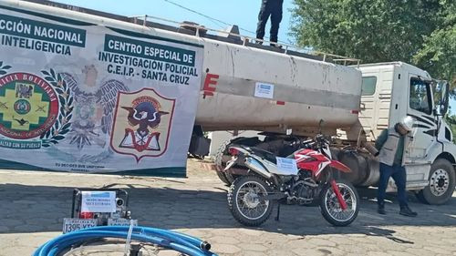 Incautan 25 mil litros de combustible en Warnes y detienen a cuatro personas