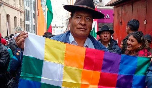 Zacarías Maquera pide al presidente Paz restituir la Wiphala en vPalacio de Gobierno