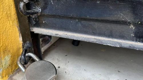 Sujeto robó Bs 15.000 y equipos de una casa de préstamos en Santa Cruz